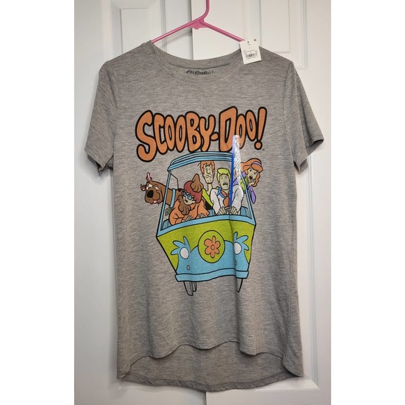 Scooby Doo Tops - Scooby Doo Women's Gray Short Sleeve T-Shirt- Size Large